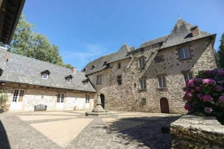 Château pour 14 personnes en Corrèze