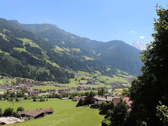 Ferienwohnung für 8 Personen, mit Terrasse