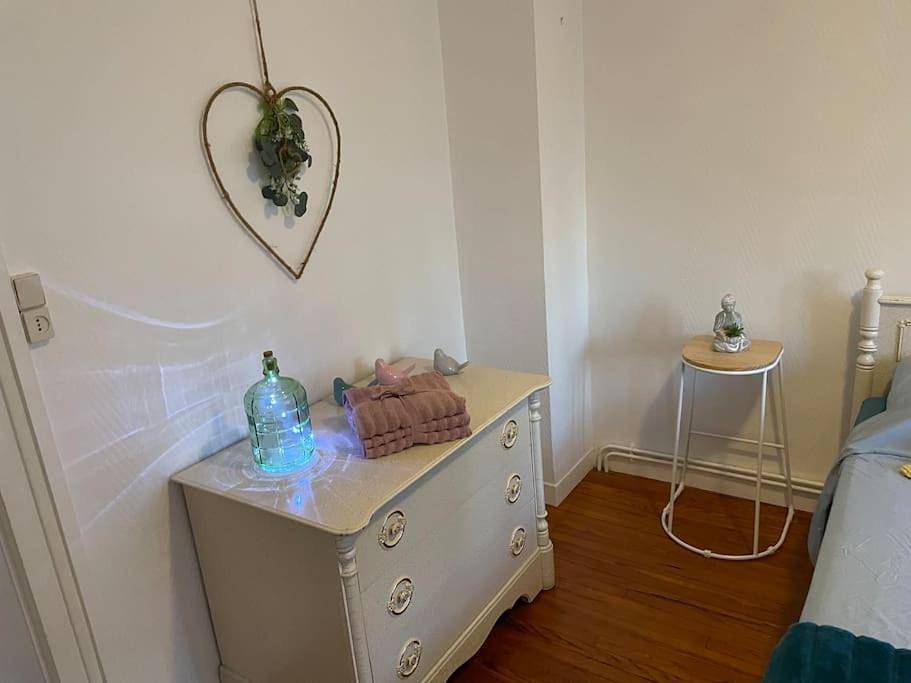Appartement entier, Appart, chantier naval, très cosy et vintage in Saint-Nazaire, Côte d'Amour