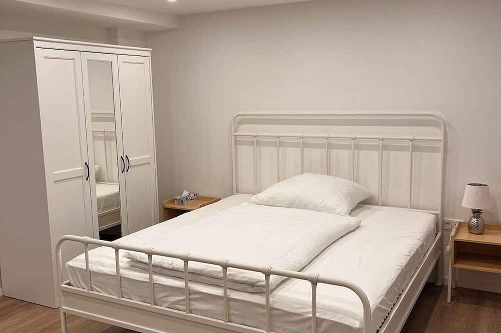 Ganze Wohnung, Neu! Große Ferienwohnung 3 Zkb 90 m² mit Netflix und Ps5 in Kaiserslautern, Saar-Nahe-Bergland