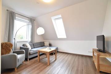 Ferienwohnung für 2 Personen, mit Terrasse und Balkon/Terrasse in Weitendorf-Hof