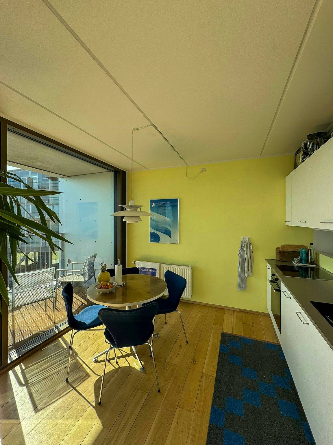 Ganze Wohnung, Ein von Architekten entworfenes Wohnhaus zwischen Stadt und Natur in Amager, Kopenhagen