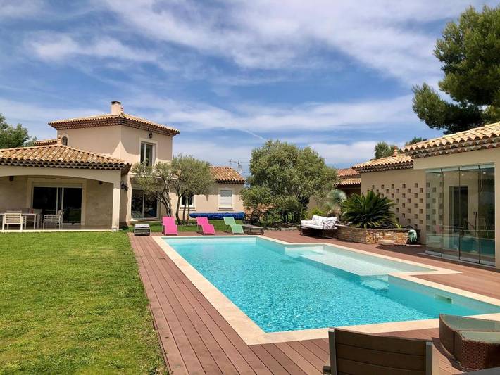 Villa für 8 Personen, mit Garten und Pool sowie Terrasse - 1