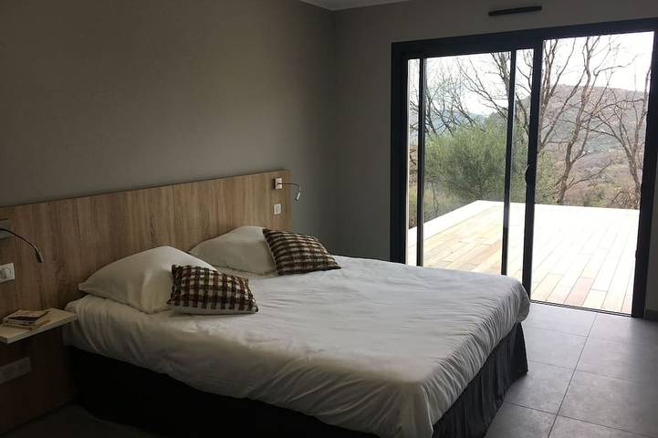 Location de vacances pour 8 personnes, avec jardin et terrasse à Feliceto - 4