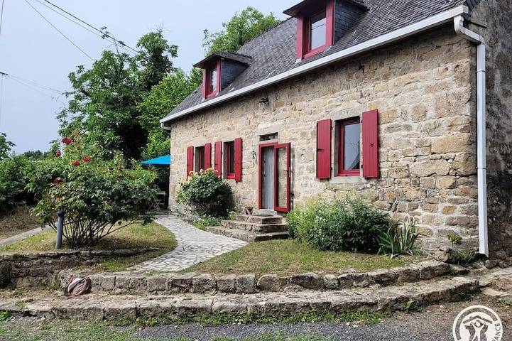 Location de vacances pour 6 personnes, avec terrasse dans Champagnac-la-Prune