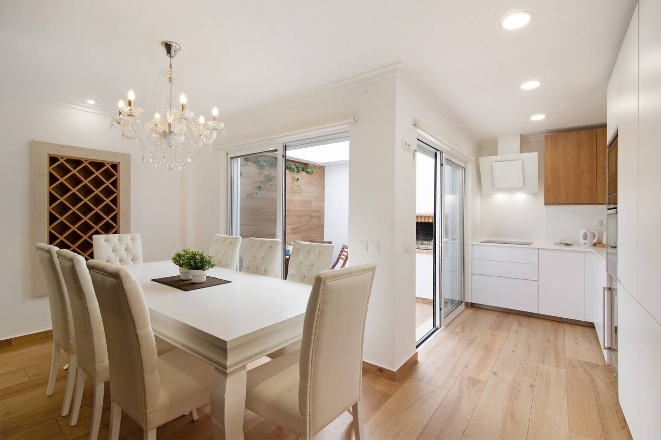 Casa vacanze 'Casa do Marquês' con terrazza, Wi-Fi & A/C in Vila Real de Santo António, Distretto di Faro