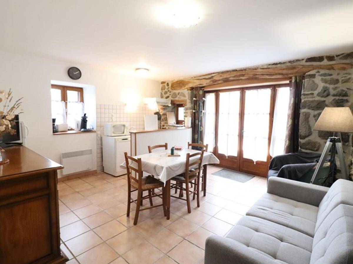 Holiday Home in Méallet, Région de Mauriac