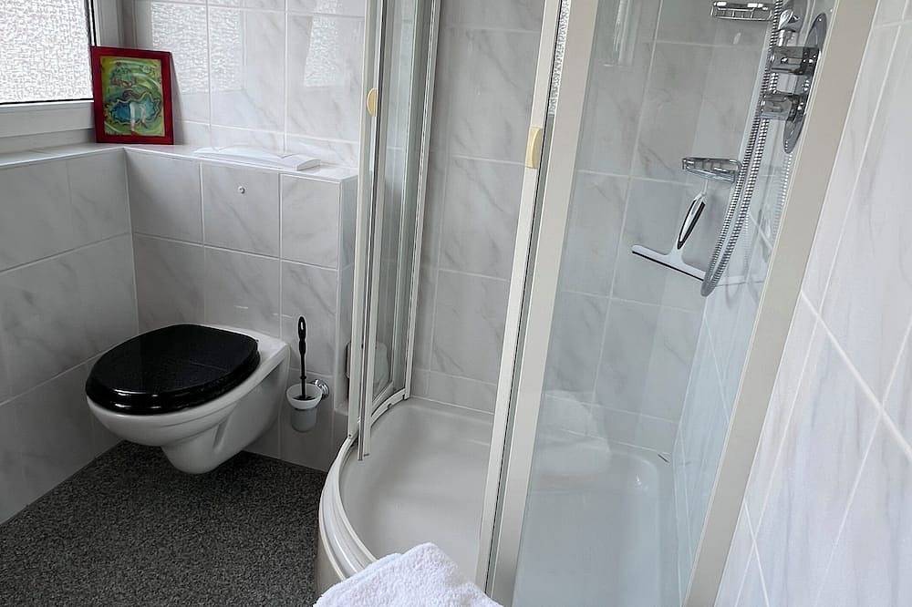 Ganze Wohnung, Atelier \"Schöne Gärtnerin\" in Bürgstadt, Fränkisches Weinland