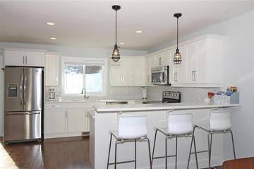 Cabin Rentals And Lodges for 8 Guests in Central Okanagan, Picture 1