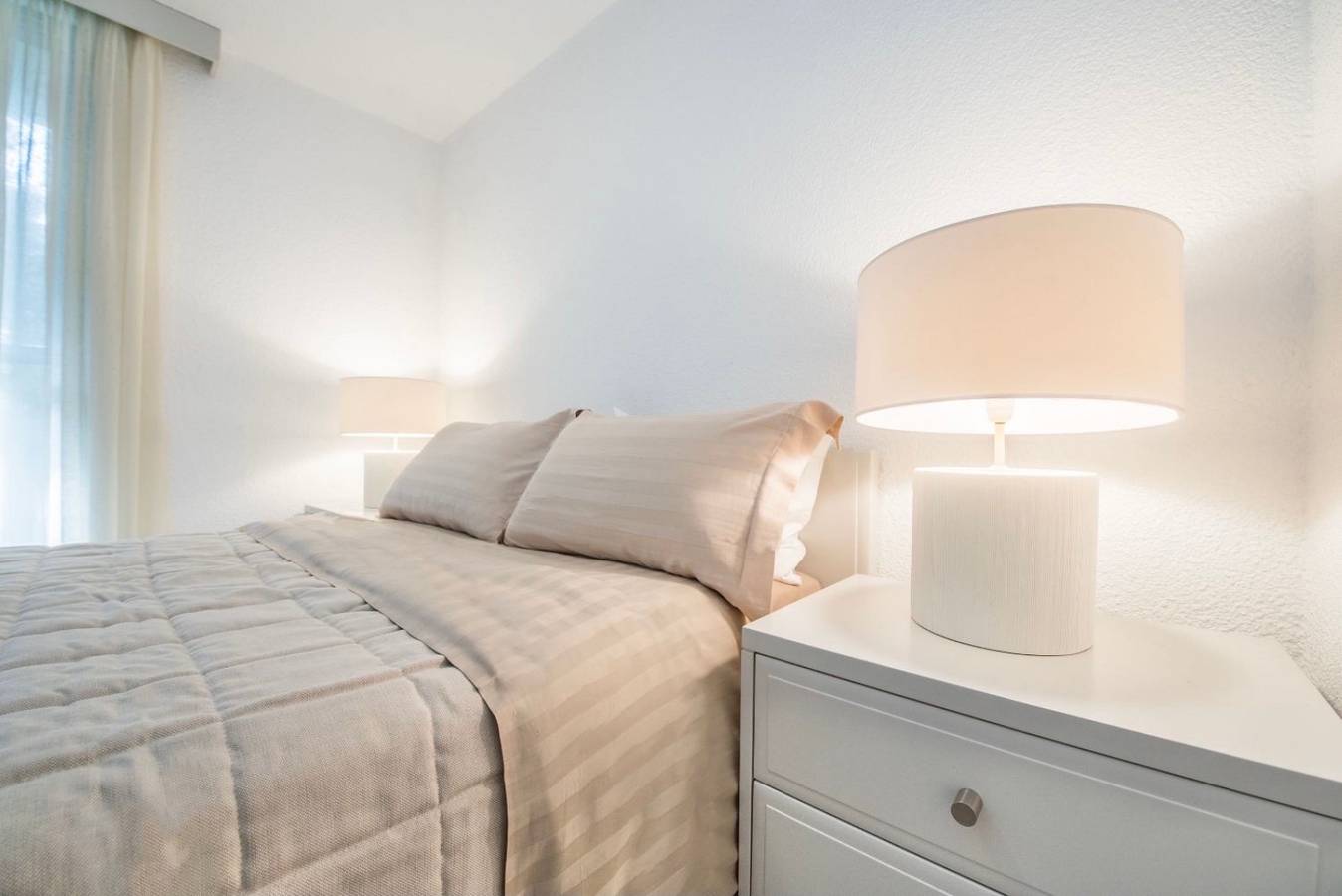 Armonia: Luxurious villa with shared pool in Sane, Cassandra