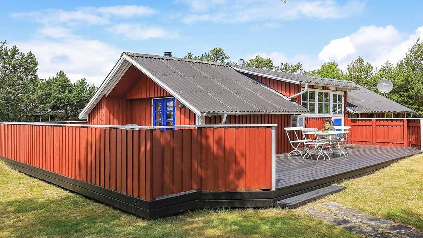Ferienhaus für 4 Personen, mit Terrasse in Vorupør