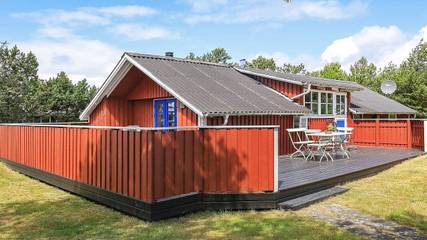 Ferienhaus für 4 Personen, mit Terrasse in Vorupør