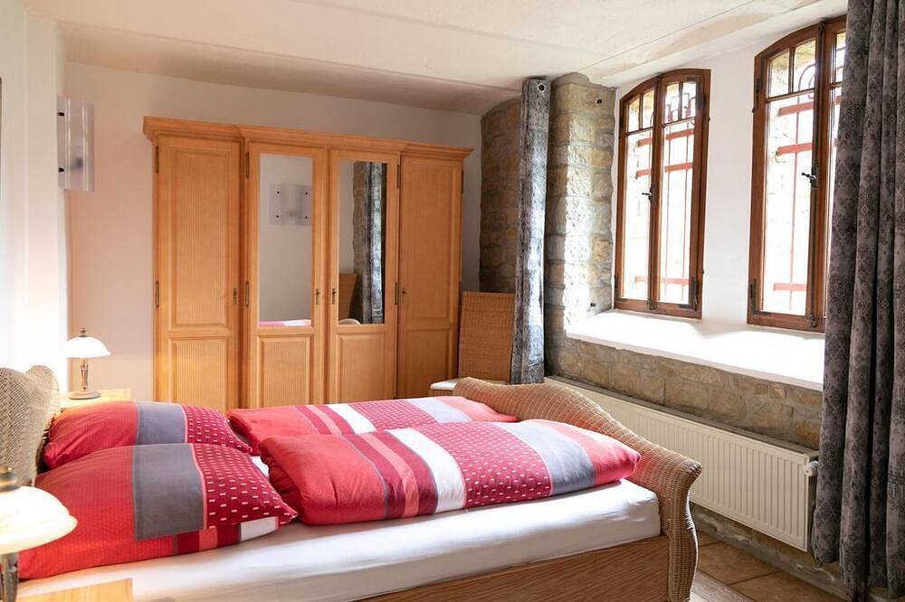 Ganze Wohnung, Alte Villa Meisenheim - 4-Bettwohnung in Meisenheim, Pfälzer Bergland