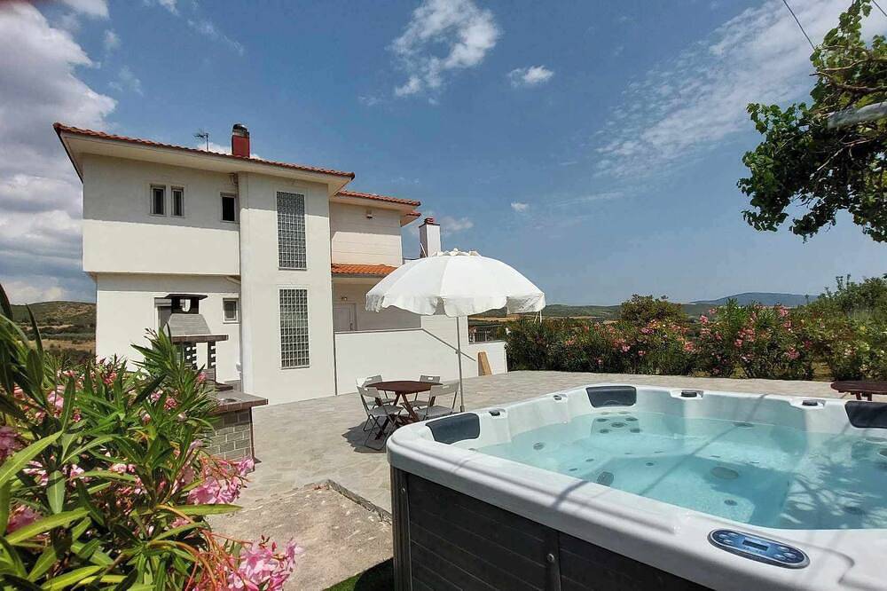 Daniil's luxury villa and spa in Thessaloniki region