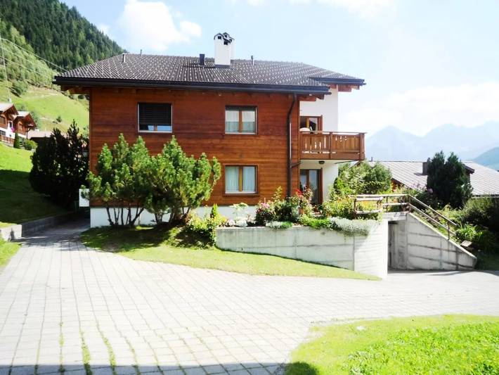 Ferienwohnung für 6 Personen, mit Sauna und Balkon in Surselva
