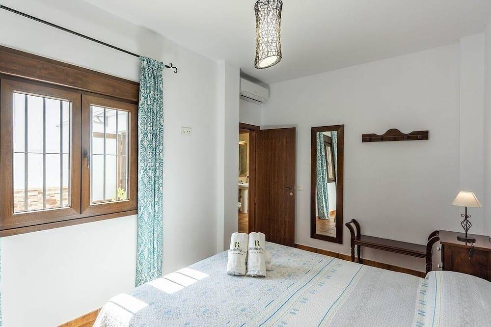 Casa Sierra de las Nieves Yunquera in Yunquera, Sierra de las Nieves