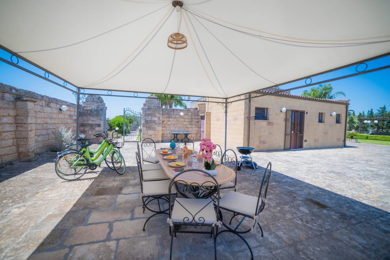 Masseria Relais Saraceno with pool in Melendugno, Provincia de Lecce