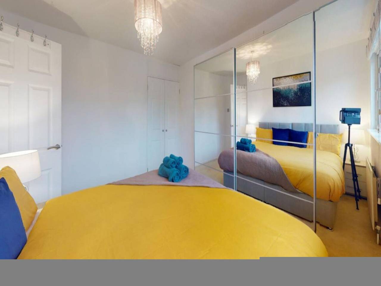 Parlaunt House - 3 bedroom with Free Parking in Slough, Berkshire