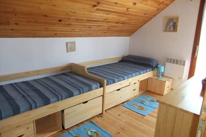 Gîte pour 8 personnes, avec jardin, animaux acceptés dans Val-de-Sos - 2