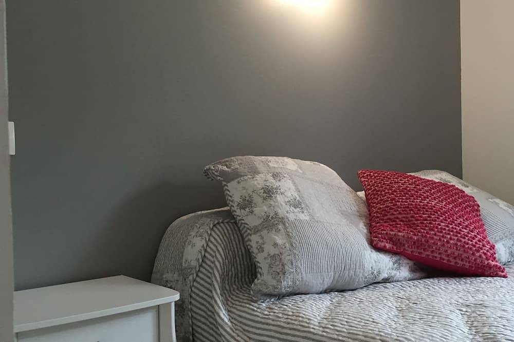 Entire apartment, New in Amboise - Chanteloup cottage with courtyard - 2 pers in Amboise, Tours region