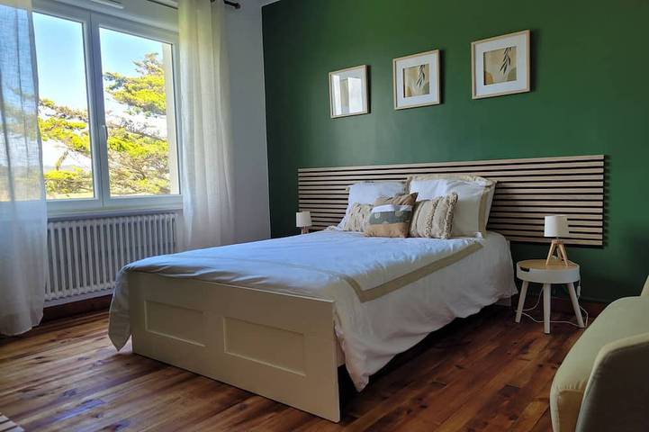 Location de vacances pour 10 personnes, avec jardin à Saint-Nic - 2