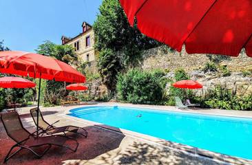 Chambre d’hôte pour 2 personnes, avec jardin et piscine à Domme