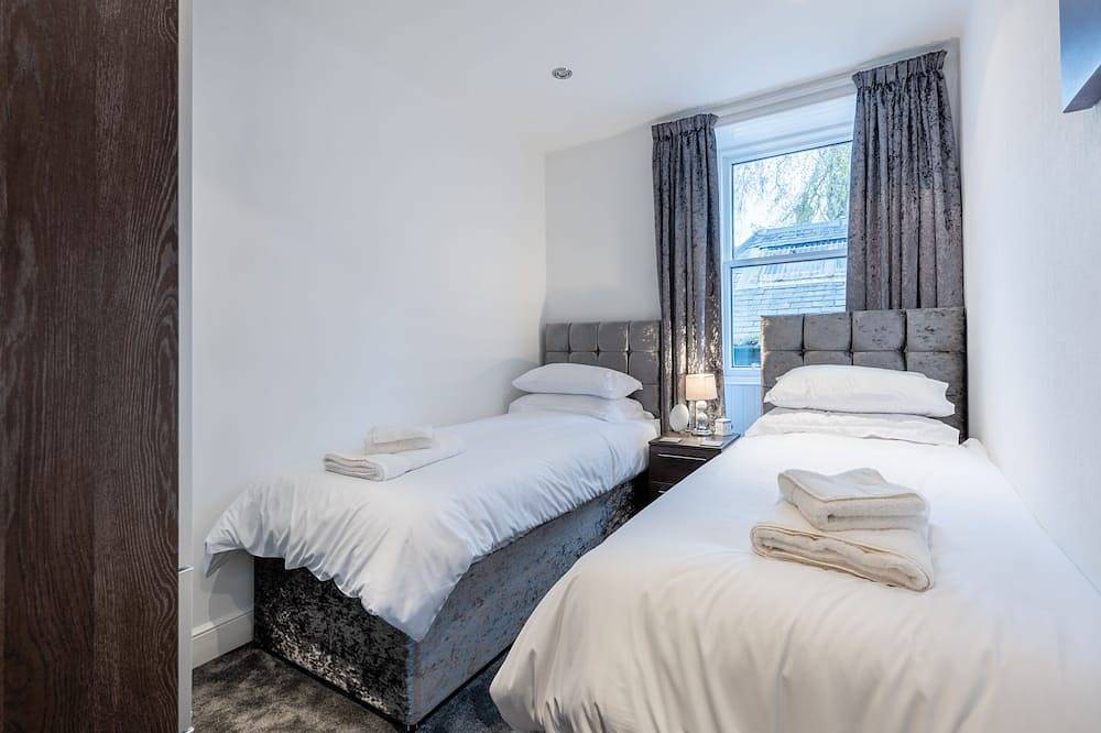 Geheel appartement, A luxurious Victorian mansion garden apartment in Dundee, Angus