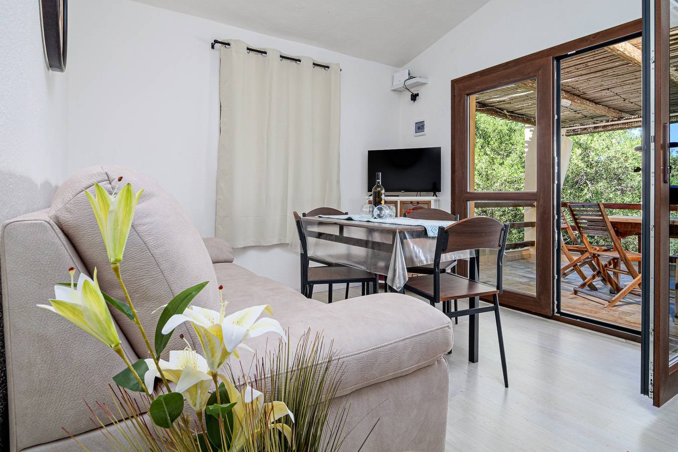 Ganze Wohnung, Apartment 'Porto Rotondo Terrace' mit Bergblick, Wlan und Klimaanlage in Porto Rotondo, Olbia