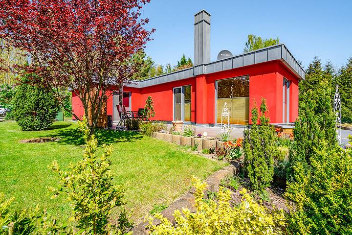 Ferienhaus für 2 Personen, mit Terrasse und Garten sowie Sauna in Waren (Müritz)