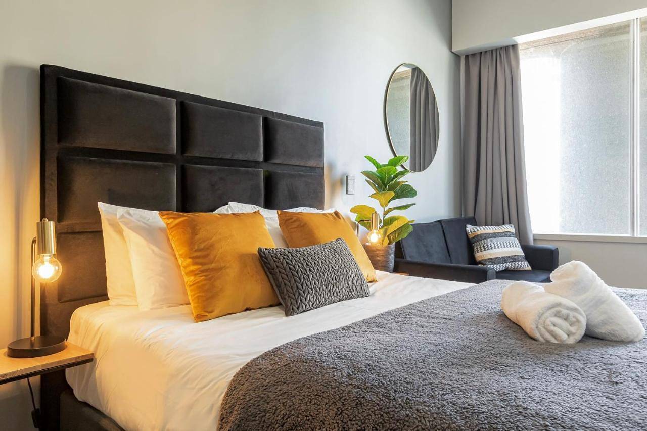 Entire apartment, Smart, Contemporary Designed Apartment in Cape Town, Western Cape