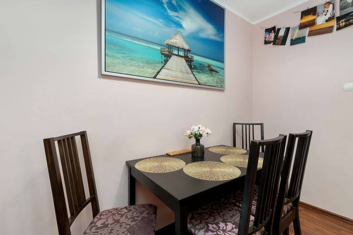Ganze Wohnung, Spacious Apartment | 4 Bedrooms | 1.5 km to the Beach in Glettkau, Danzig