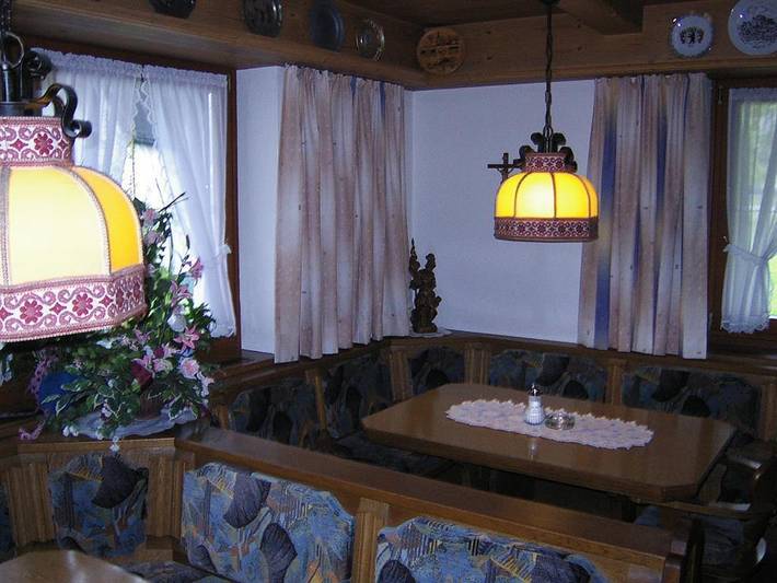 Doppelzimmer mit Dusche (Nr. 1) in Tuxer Alpen, Strass im Zillertal