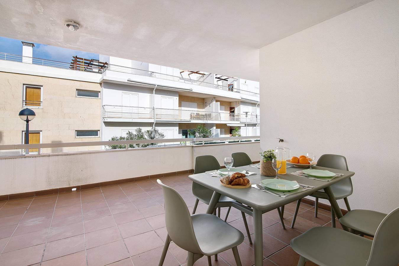 Apartamento entero, Apartamento '1B Apt Palmeira' con Piscina Compartida, Balcón y Wi-Fi in Tavira, Santa Luzia (Tavira)