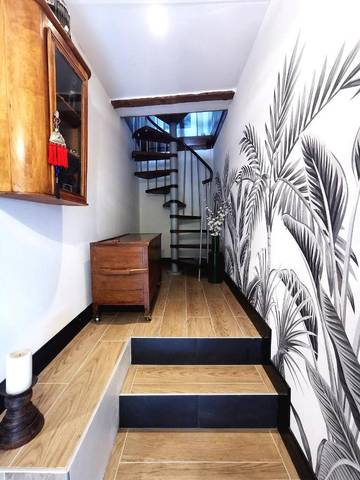 Gîte pour 5 personnes, avec vue et balcon à Aspremont