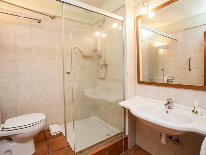 Ferienwohnung für 2 Personen, mit Terrasse und Garten in Girona - 3