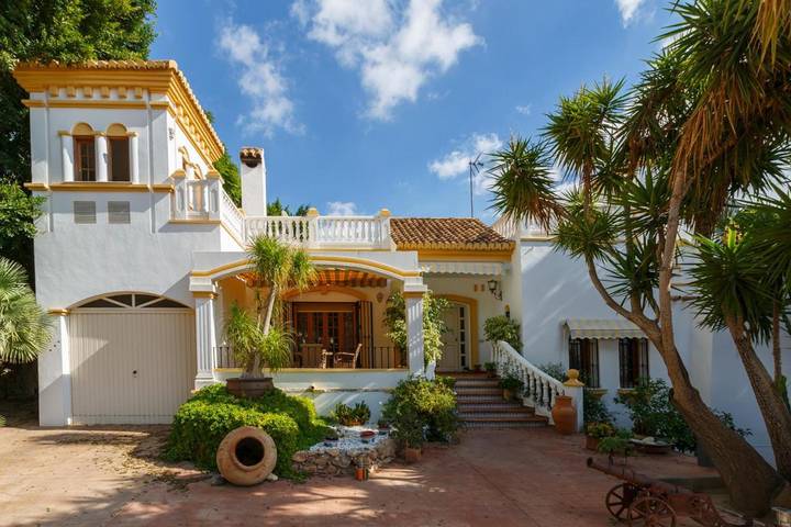 Chalet para 29 personas, con Balcón y Jacuzzi además de Terraza y Jardín en Cabo de Gata - 2