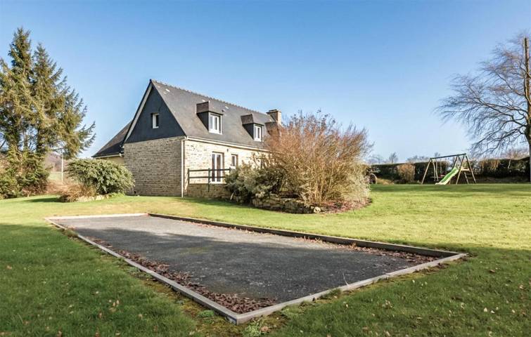 Location de vacances pour 12 personnes, avec jardin à Montchamp - 2