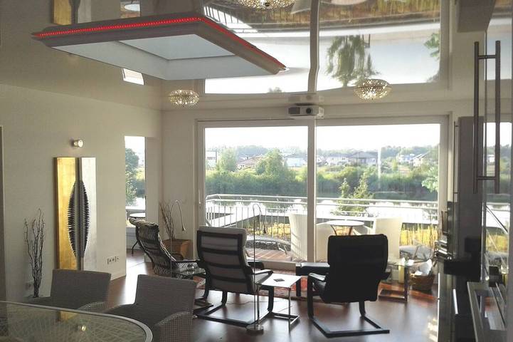 Ferienwohnung für 4 Personen, mit Whirlpool und Sauna sowie Pool und Balkon in Werder