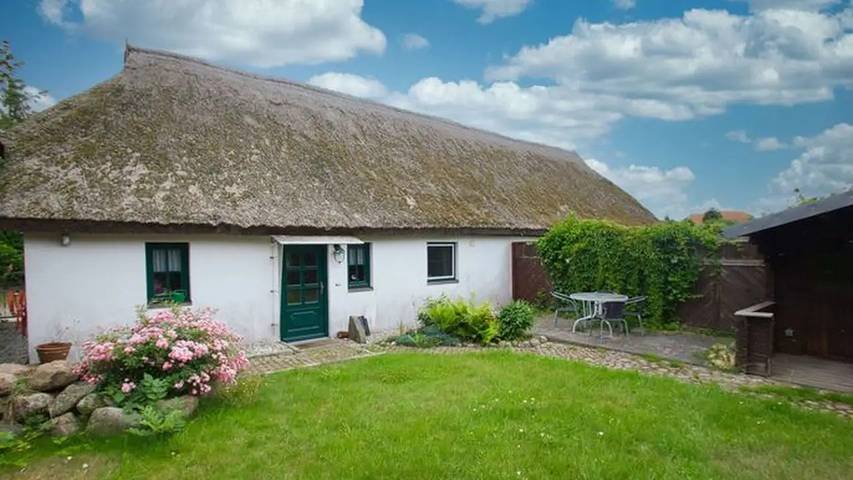 Ferienhaus für 4 Personen, mit Garten in Wiek - 2