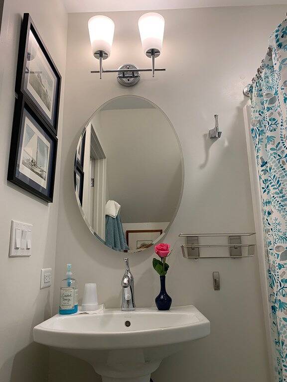 Ganze Wohnung, Ein zweiter Stock Anzug gegenüber von Une, Biddeford Pool, Southern Maine Beac in Biddeford, York County