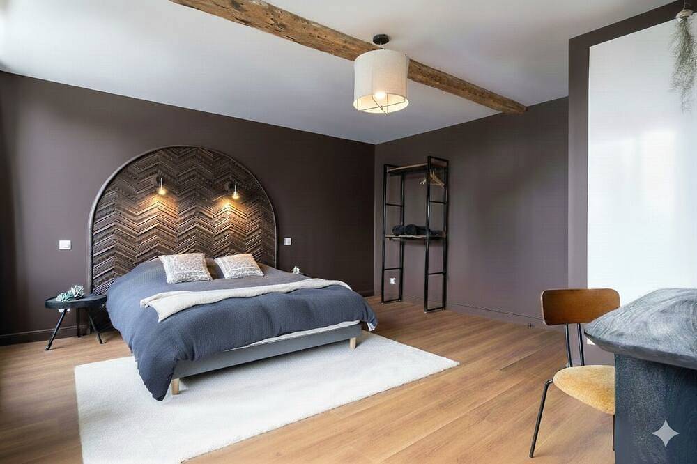 Cacha House - Sleeps 13, historic center - hot tub/sauna/foosball table in Saint-Omer, Saint-Omer und Umgebung