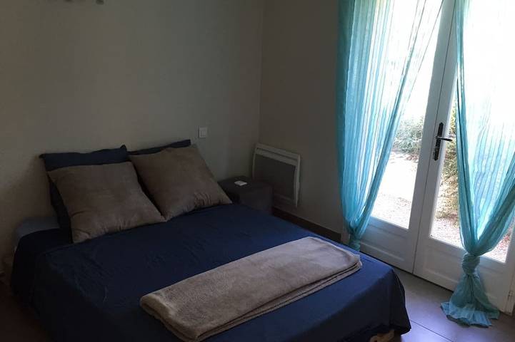 Maison de vacances pour 6 personnes, avec piscine ainsi que jardin et jacuzzi, animaux acceptés dans les Alpes maritimes - 2