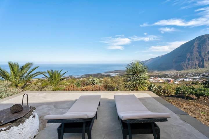 Ferienhaus 'El Lagar' mit Meerblick, Gemeinschaftsterrasse und Wlan in Las Toscas, Frontera