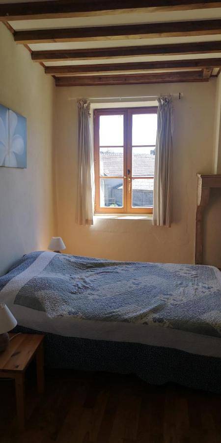 Location de vacances pour 7 personnes, avec balcon et vue à La Celle-sous-Gouzon - 3