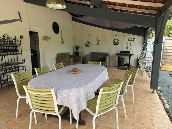 Location de vacances pour 6 personnes, avec jardin et piscine, adapté aux familles à Madaillan - 2