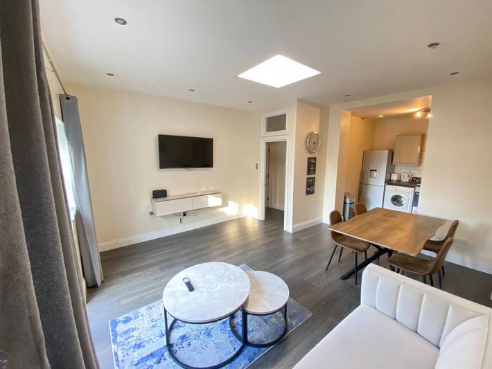 Ganze Wohnung, Gemütliches Apartment mit zwei Schlafzimmern in der Nähe des Bahnhofs East Croydon in Croydon, London