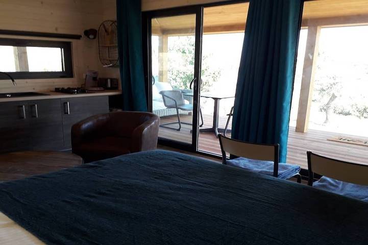 Location de vacances pour 2 personnes, avec jardin et jacuzzi ainsi que terrasse et piscine à Villarzel-du-Razès - 4