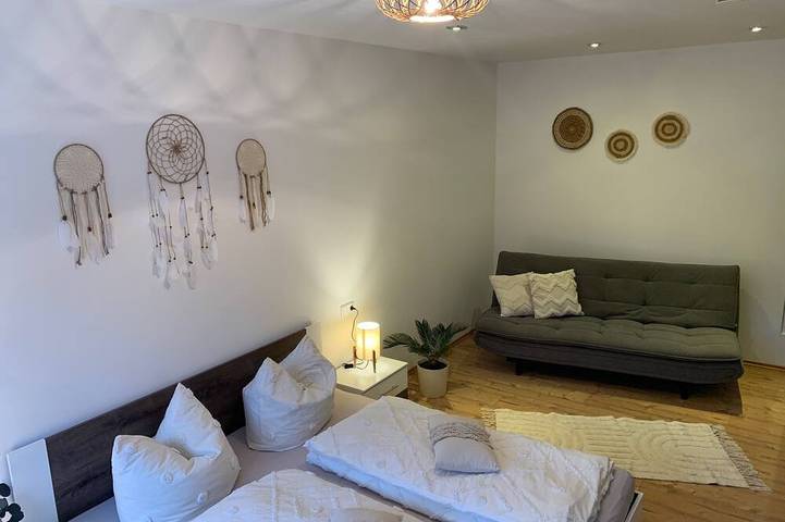 Ferienwohnung für 6 Personen, mit Terrasse und Garten in Lauscha - 2