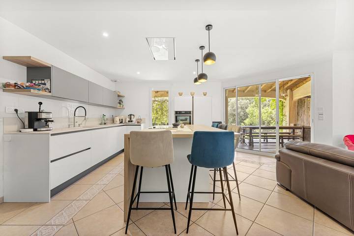 Location de vacances pour 4 personnes, avec jardin à Nîmes - 4