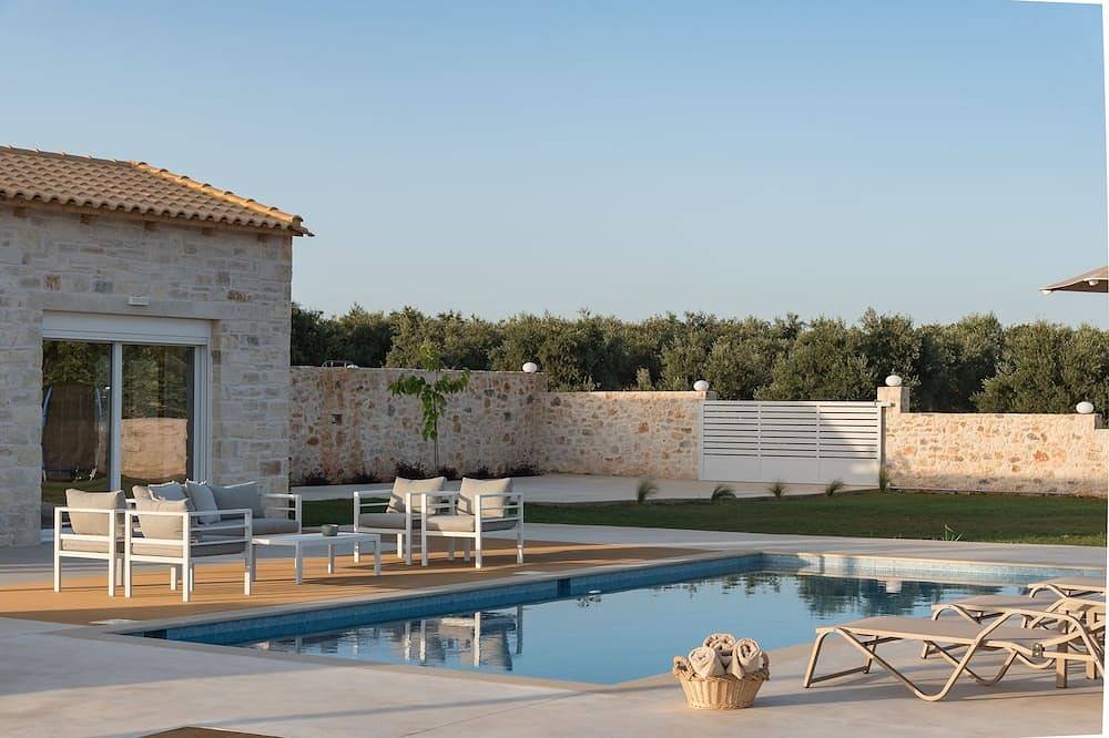 Evaero Villa I, Family Retreat with a 36m² Pool in Skaleta, Rethymno und Umgebung